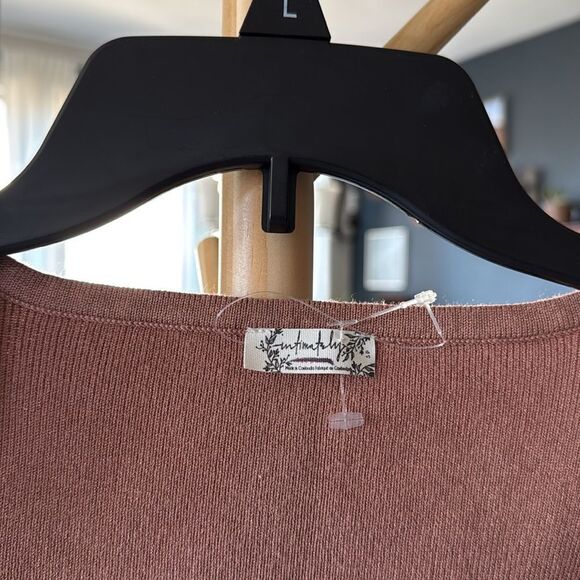 NWOT Free People Teagan Swit 1/4 Short Sleeve Ribbed V-Neck Top Fitted Cropped - Picture 6 of 12